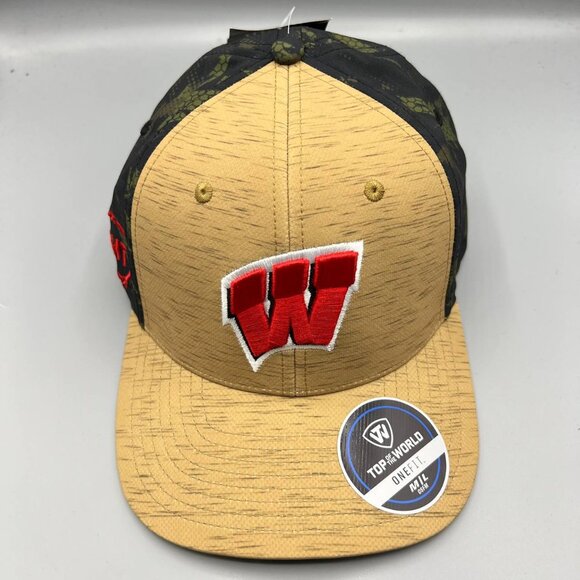 Wisconsin Badgers Hat Men M-L Brown Camo Top of the World Stretch Fitted Cap New - Picture 1 of 7